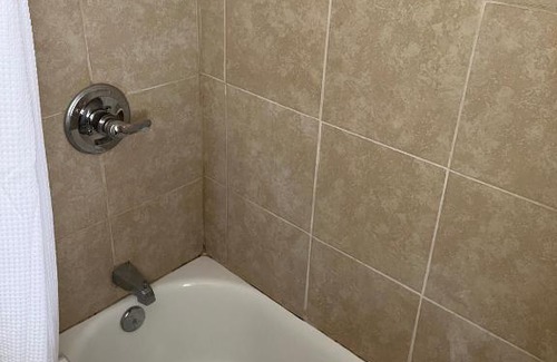 Griffin Heights Hotel | Budget Inn
