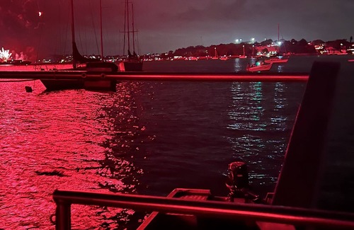 Sydney Boat Rental | Budget ON WATER ACCOMMODATION Sydney Harbour !!!
