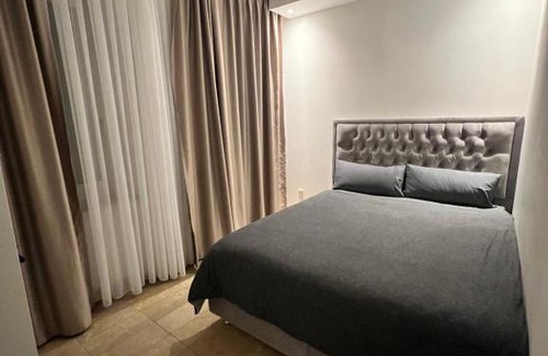 Old Town Hotel | Budget Rooms just for sleeping - Digital access