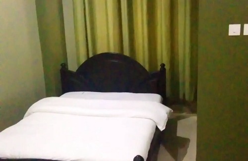 Kampala Hotel | Budget Single Room