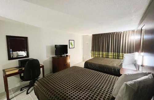 Phenix City Hotel | Budgetel Inn - Phenix City