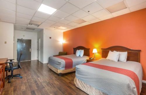 Cumberland Hotel | Budgetel Inns & Suites - Atlanta Galleria Stadium