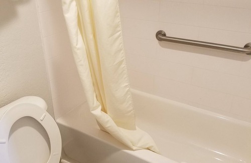 Survey Creek Hotel | Budgetel Pompano Beach