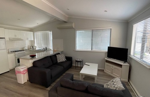 Broadwater Cabin | Budgie Smuggler - Cabin 96 GBHP