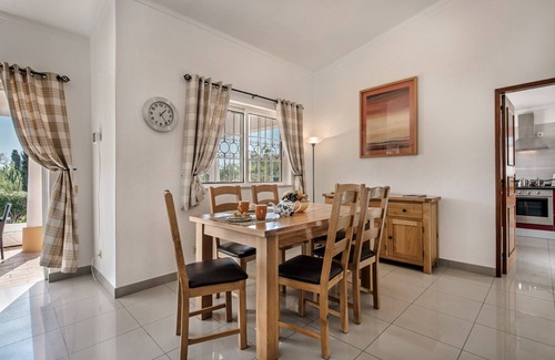 Guia Villa | Buganvilia - Lovely 3 bedroom villa in Guia