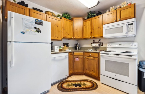 Fall River Estates Condo | Bugle Pointe A01 (NO HT)