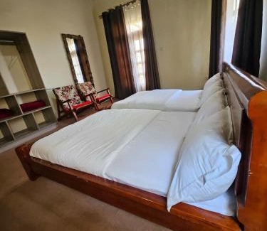 Bugala Island Resort | Bugoma Palms Resort Sand Beach