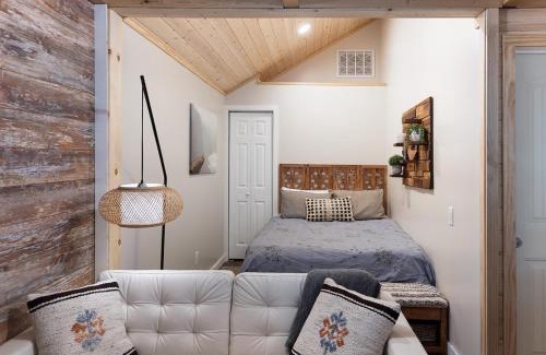 Arrowhead Villas House | Bugsy's Hideout
