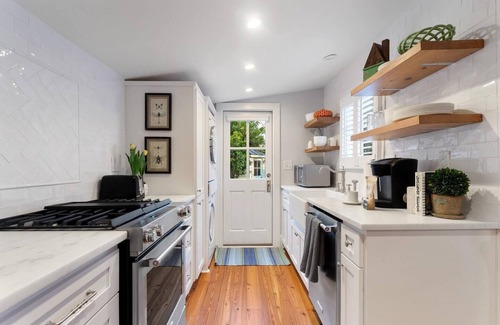 Radcliffeborough House | Built in 1840 - Stunning Renovation | The Elliott