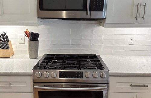 Oxford House | Built in 1900 3 bedroom home in charming Oxford Ms with all the amenities Enjoy!