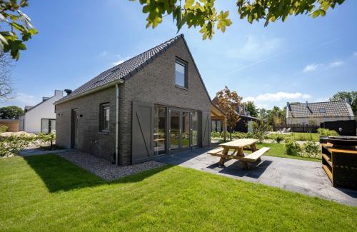 Sint Maarten House | Buiten aan zee by Droomvilla