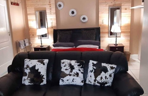 Port Elizabeth House | Bukani House
