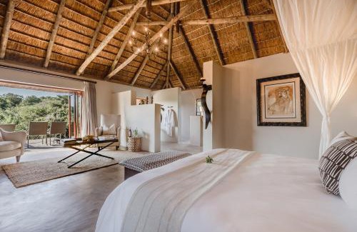 Paterson Cabin | Bukela Game Lodge - Amakhala Game Reserve