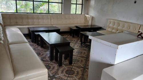 Nakuru Bed & Breakfast | Buki Hotel
