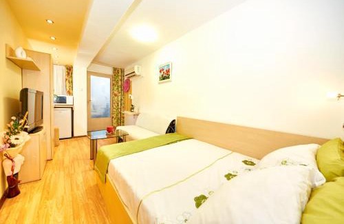 Burgas Apartment | BulgariaVilla - Lazur Studio