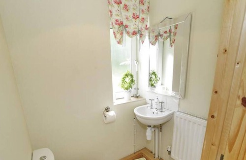 Oxwich House | Bull Croft Cottage in the beautiful Swansea