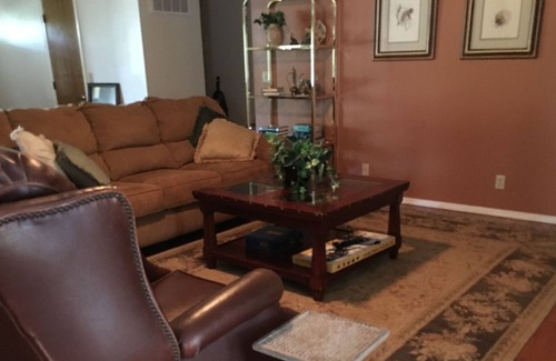 Lakeview House | BULL SHOALS, WHITE RIVER. ASK ABOUT SPECIAL LONG TERM WINTER RATES.