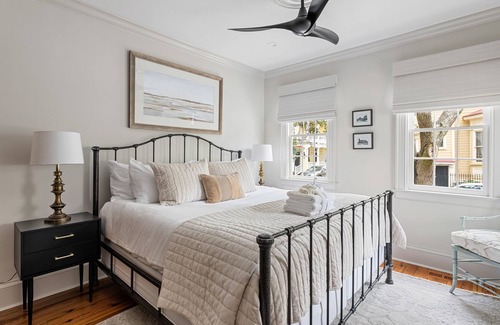Harleston Village House | Bull Street Bungalow, Gorgeous 3br/2ba Downtown
