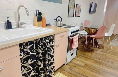 Fremont Apartment | Bumbershoot Suite in Fremont - Dog friendly!