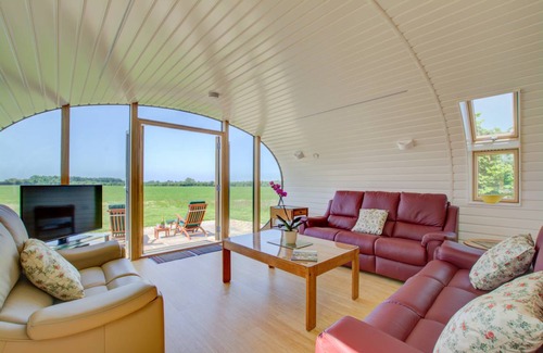 Etchinghill Cottage | Bumble Barn