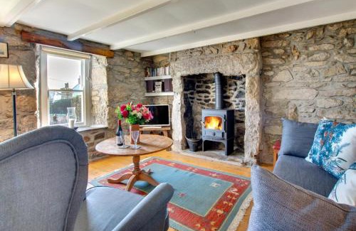 Mousehole House | Bumbles
