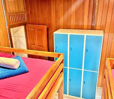 Bunaken House | Bunaken Guesthouse The Queen's