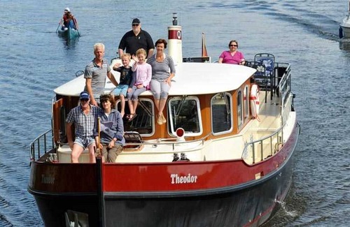 Priepert Boat Rental | Bunbo 990 - KUHNLE-TOURS Fürstenberg