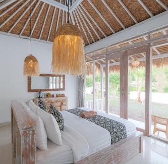 Songan Hotel | Bunbulan sunshine