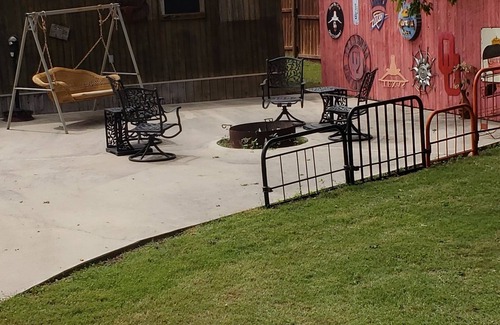Kingston House | Buncombe Creek Short Resorts at Lake Texoma. Kingston , OK.