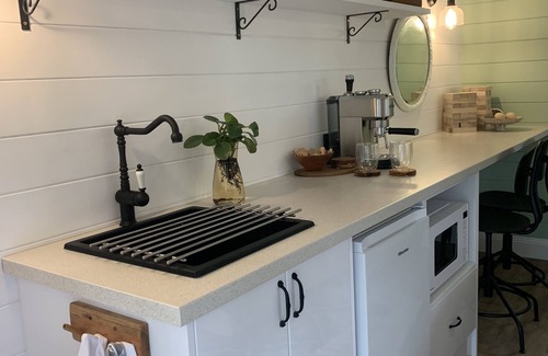 Bundanoon House | Bundanoon Garden Retreat, Stay at the bottom of the garden in Bundanoon.