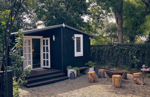Bundanoon House | Bundanoon Garden Retreat, Stay at the bottom of the garden in Bundanoon.