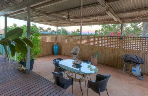 Exmouth House | Bundegi - its where the living is easy!