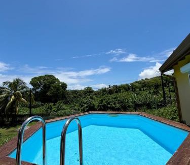 Trois-Rivieres House | Bung'hello Village, Piscine et Parking gratuit