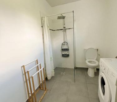 Trois-Rivieres House | Bung'hello Village, Piscine et Parking gratuit