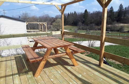 Le Frasnois House | Bungalow 1: Lakes 800m and Cascades 2km away