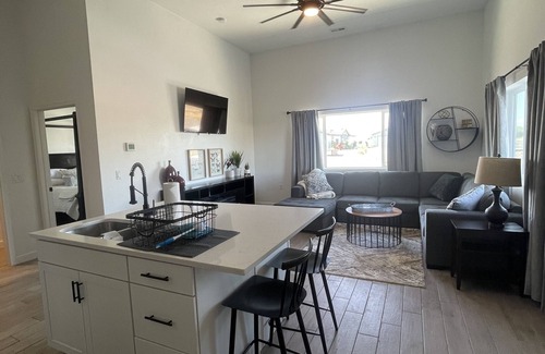 Stratford House | Bungalow 2