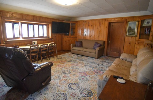 Elliston House | Bungalow at The Last Chance Motel