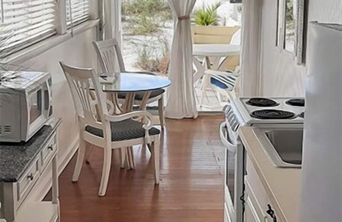 Bradenton Beach Hotel | Bungalow Beach Resort