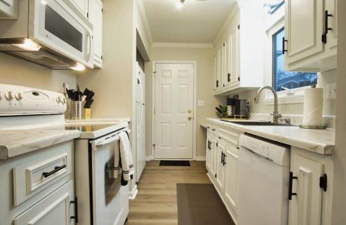 Crescent Beach House | Bungalow Bliss ※ Beach Cottage Blocks From Ocean