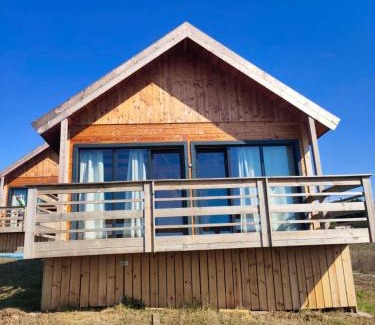 Serra da Pescaria Ski Chalet | Bungalow Blue - Cabana de Madeira