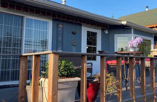 North Bend House | Bungalow by the Bay-30-day minimum