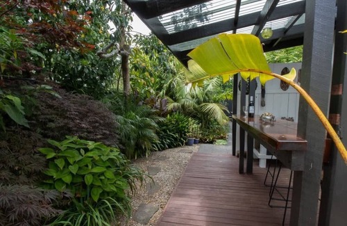 New Plymouth House | Bungalow Eight - 1930s charm near Pukekura Park