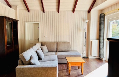 Haren House | Bungalow for 8 guests with 90m² in Haren (267159)