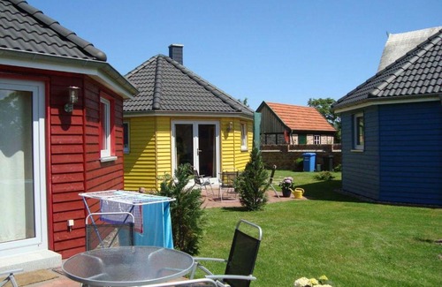 Boergerende-Rethwisch House | Bungalow-Gelb-Peters