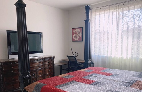 Riverside House | Bungalow Large Bedroom Suite With Separte Bathroom + Office Area In RIVERSIDE