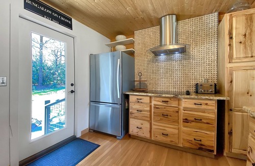 Highlands Hills Cabin | Bungalow on Crowe | 2 Bed, 3 Bath