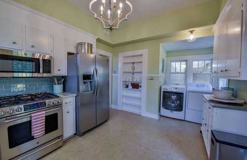 Northport House | Bungalow on Main - Book for Football Season!