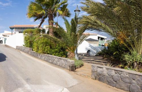 Abades House | Bungalow Santiago 25 with sea view
