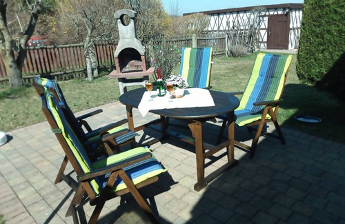 Lichtenwalde House | bungalow with wintergarden, terrace, barbeque area, parking space, pet welcome