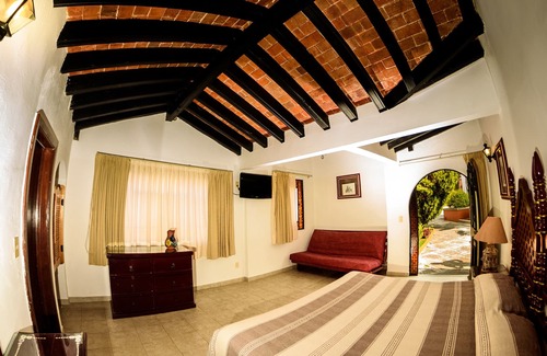 Ixtapan de la Sal Hotel | Bungalows Lolita